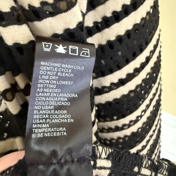 Perceptions Womans Cardigan - Picture 4 of 5